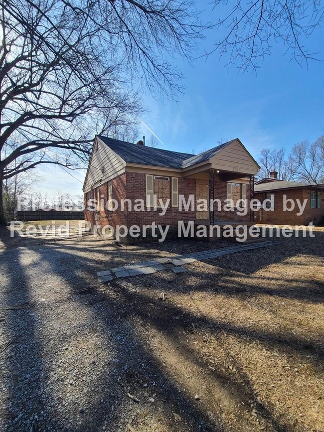 Photo - 1245 Elliston Rd