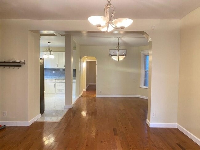 Photo - 13 Baldwin Ave