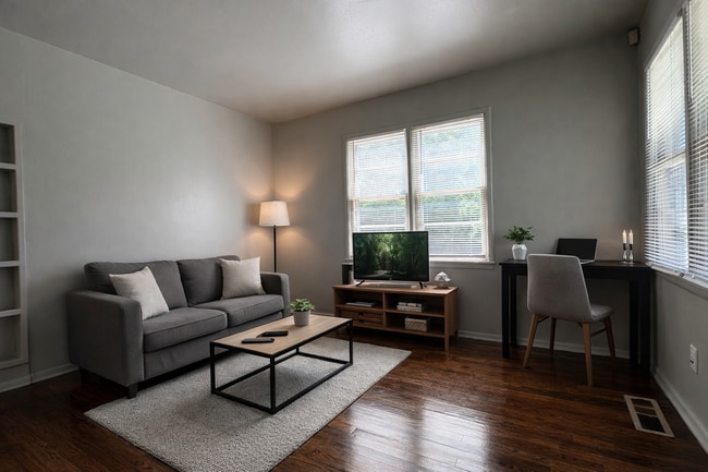 Photo - 6516 Anderson Dr