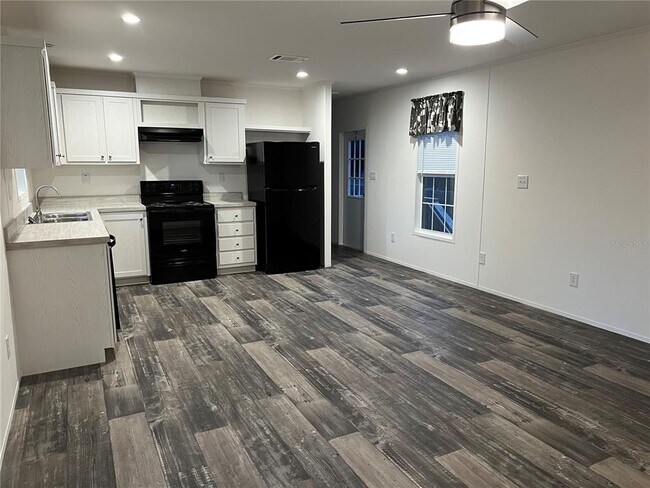 Photo - 39141 Bay Ave