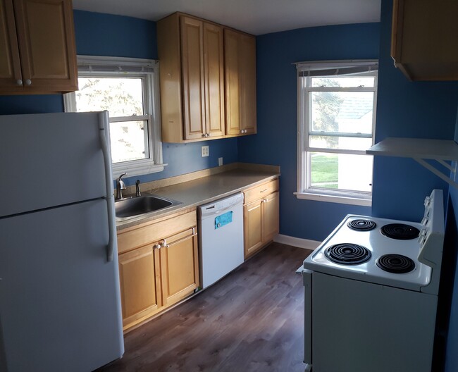 Photo - 1315 N 20th Ave E