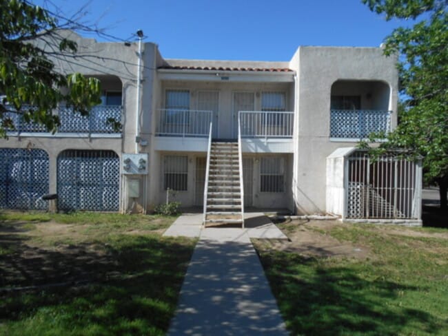 Building Photo - 1223 Coal Ave SW