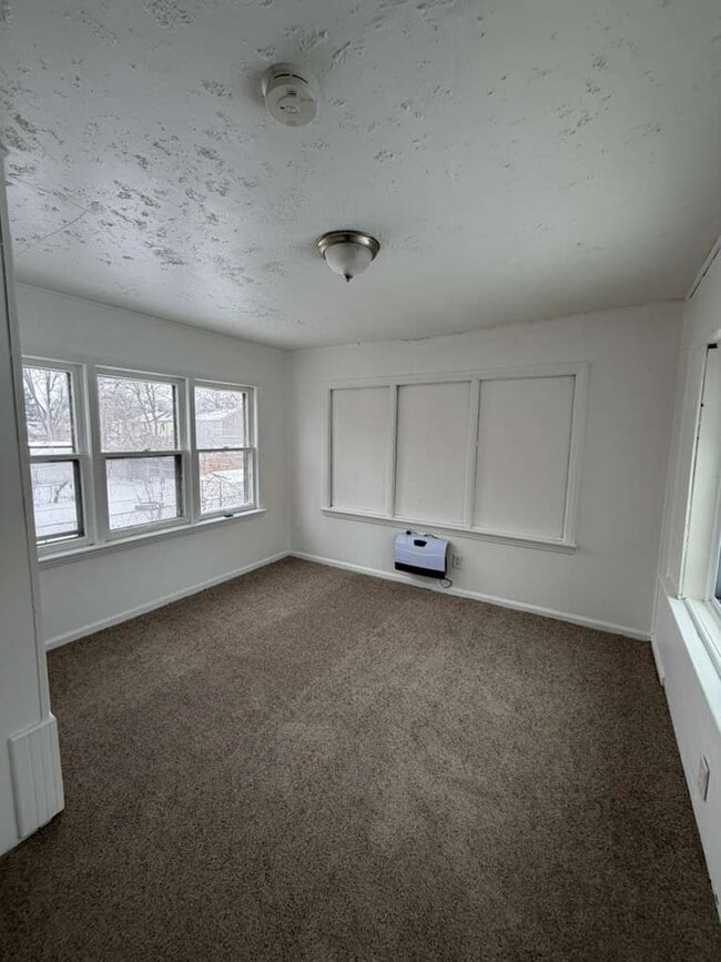 Photo - 16200 Littlefield St