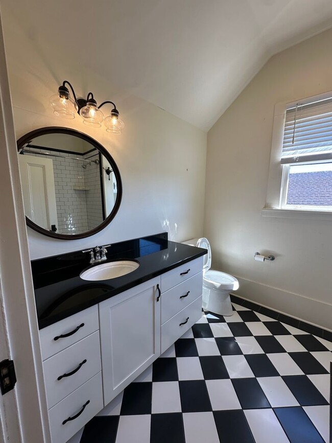 Photo - 634 G St Unit 634 G St. B