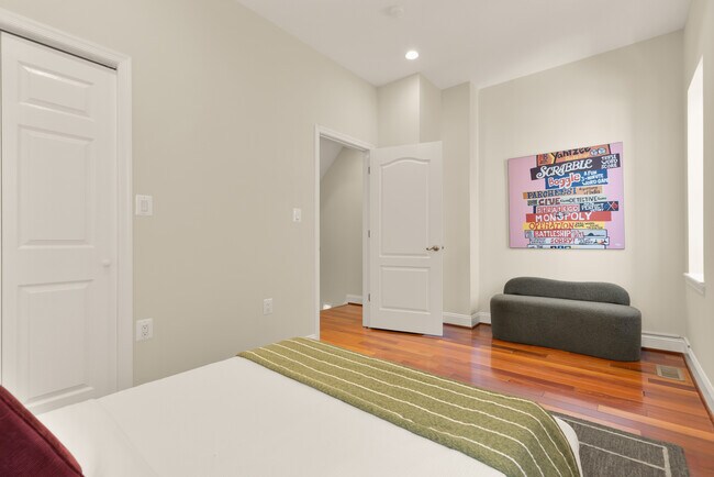 Photo - 1934 4th St NW