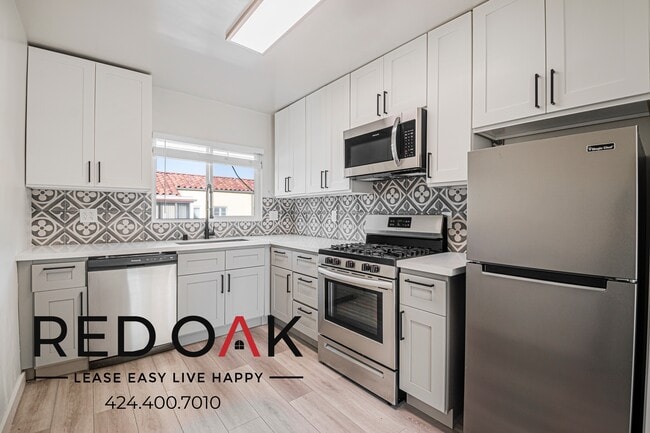 Photo - 254 Normandie Ave Unit 8