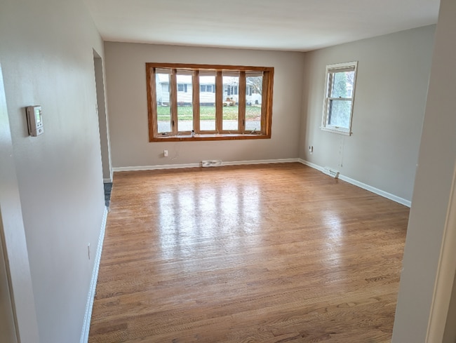 Photo - 7843 Jackson Ave