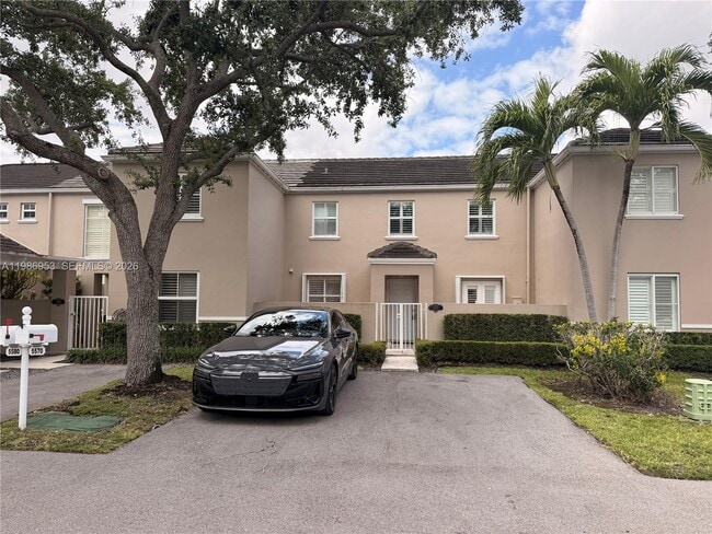 Building Photo - 5570 SW 70th Pl S