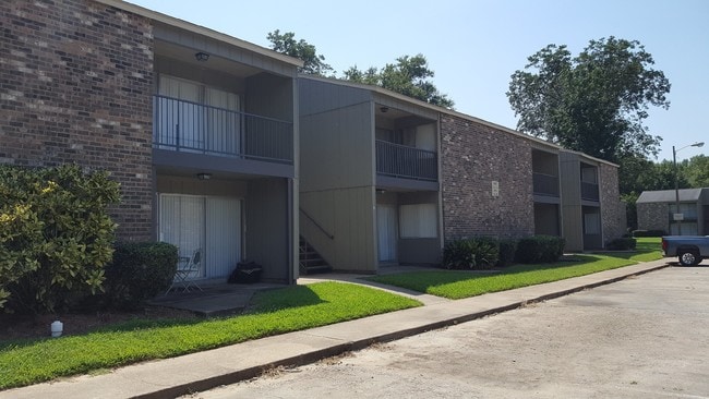 Oakwood Estates