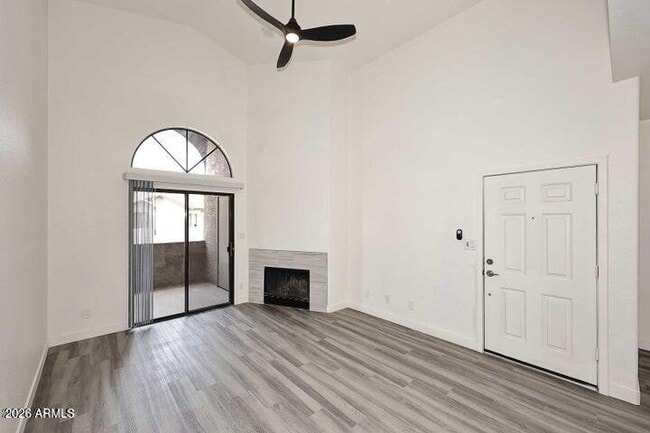 Photo - 9600 N 96th St Unidad 202