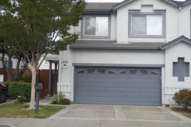 Building Photo - 3713 Sun West Ter Rental
