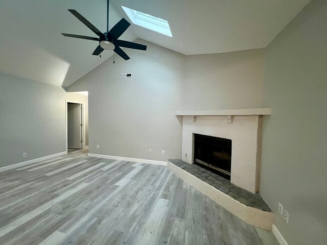 Photo - 1201 S 26th St