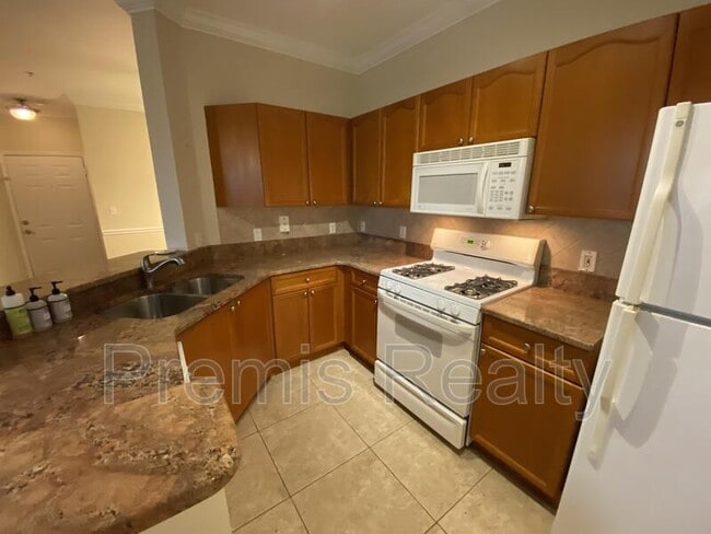 Photo - 2722 Via Tivoli Unit 421A - 421A