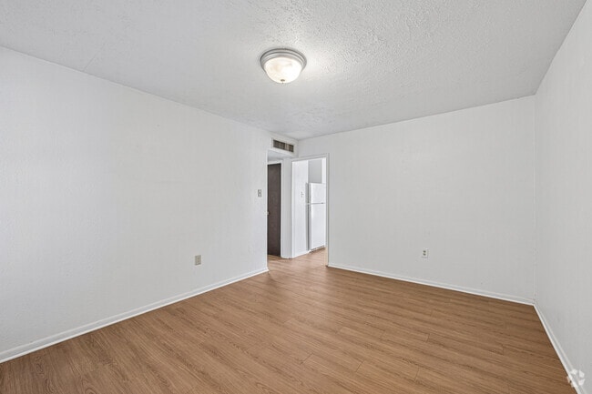 1BR, 1.5BA - 600SF - Dining Room - Prosper Northgate