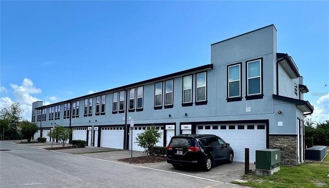 Photo - 1680 Houston St
