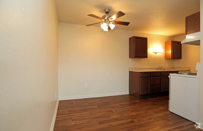 Woodlawn Park Apartments