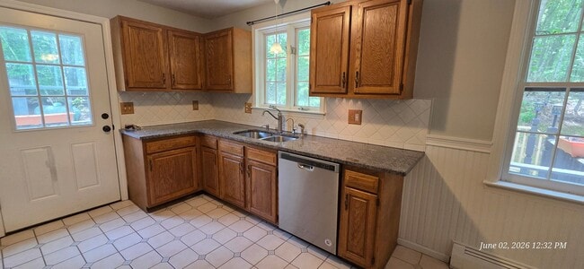 Photo - 3 Bedroom, 1.5 bath Condex in North Londonderry