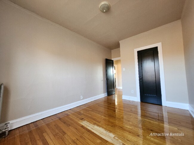Photo - 1639 W 80th St Unit 2