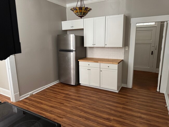 Kitchen 2- Apt C