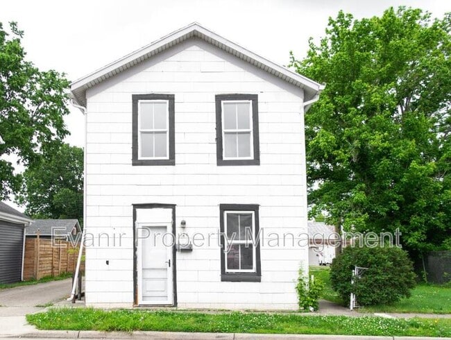 Building Photo - 126 N Walnut St