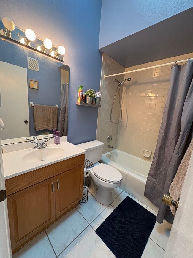 Photo - 746 N Jefferson Ave Unidad 746