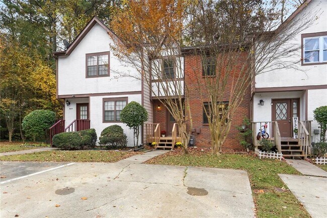 Photo - 3535 Main Station Dr SW