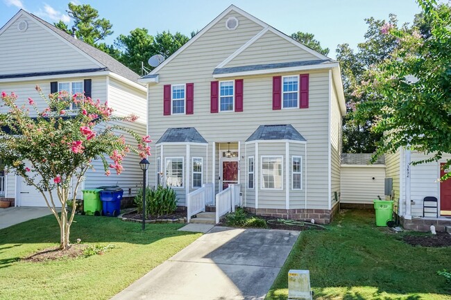 Gorgeous Three Bedroom Home! - Gorgeous Three Bedroom Home!