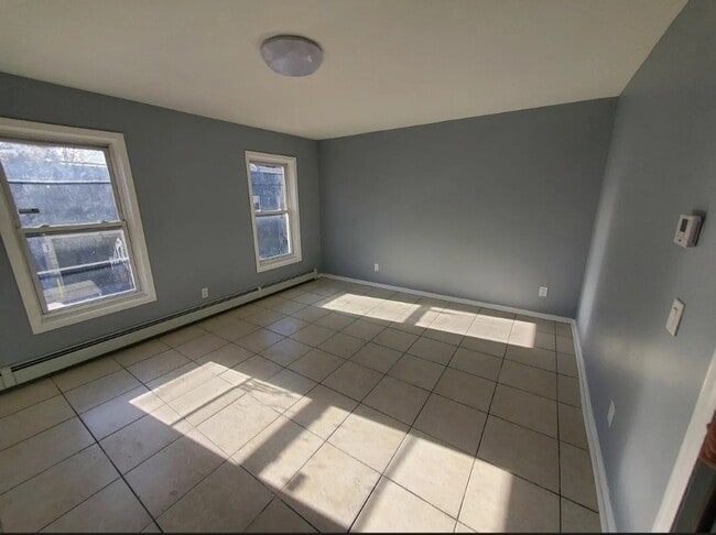 16 Amity St Unit 2