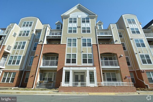 Building Photo - 2701 Bellforest Ct Unit 102 Rental
