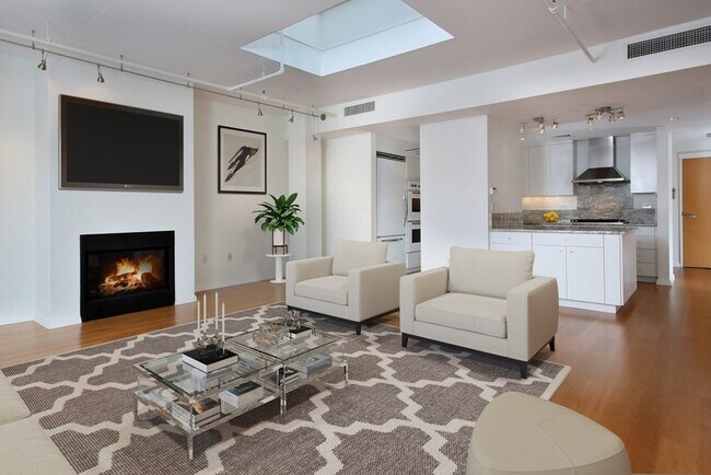 Photo - 25 Channel Center St Unidad PH204