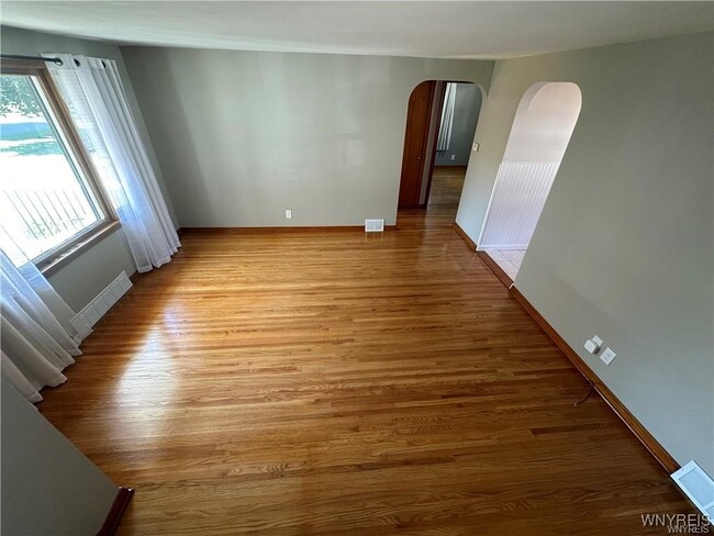 Photo - 40 Oehman Blvd