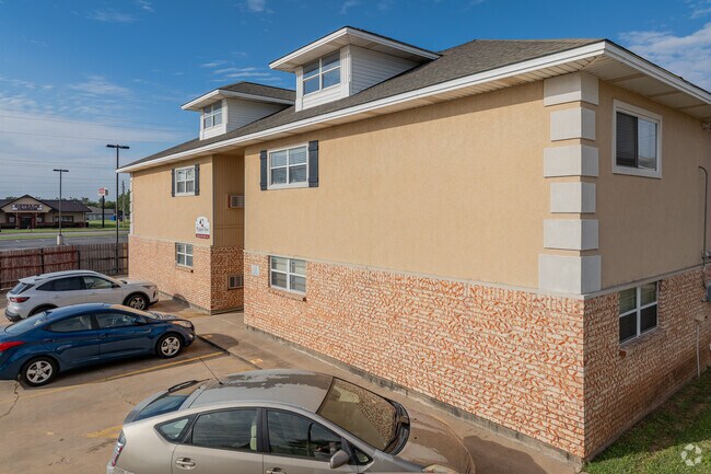 Exterior alternativo - Peppertree Apartments