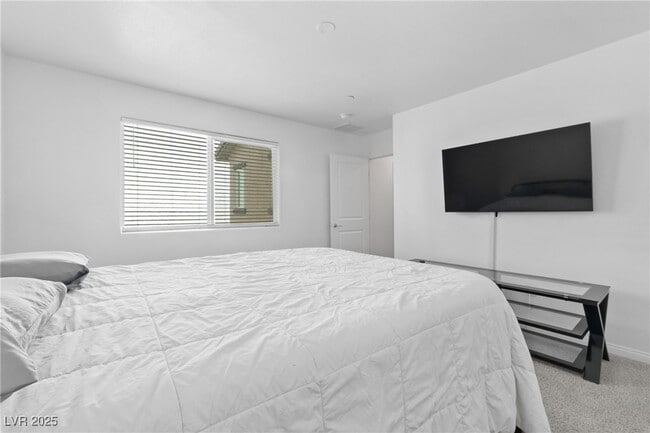 Photo - 7005 Magenta Moon St