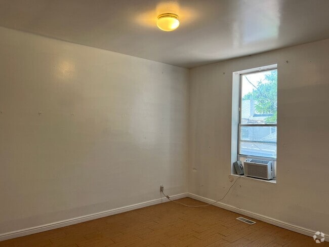Building Photo - Good size private guy room in avenues ! Unit 757 - C Rental