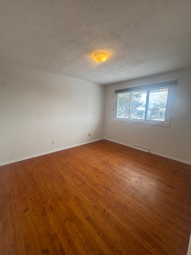 Photo - Spacieux 4 Chambres à Gatineau (89 Rue Bagot) TOUS INCLUS! Unit 1