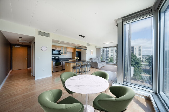 Photo - 8151 33rd Ave S Unidad 305 E