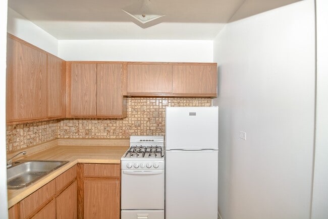Photo - 629 W Belmont Ave Unit 513