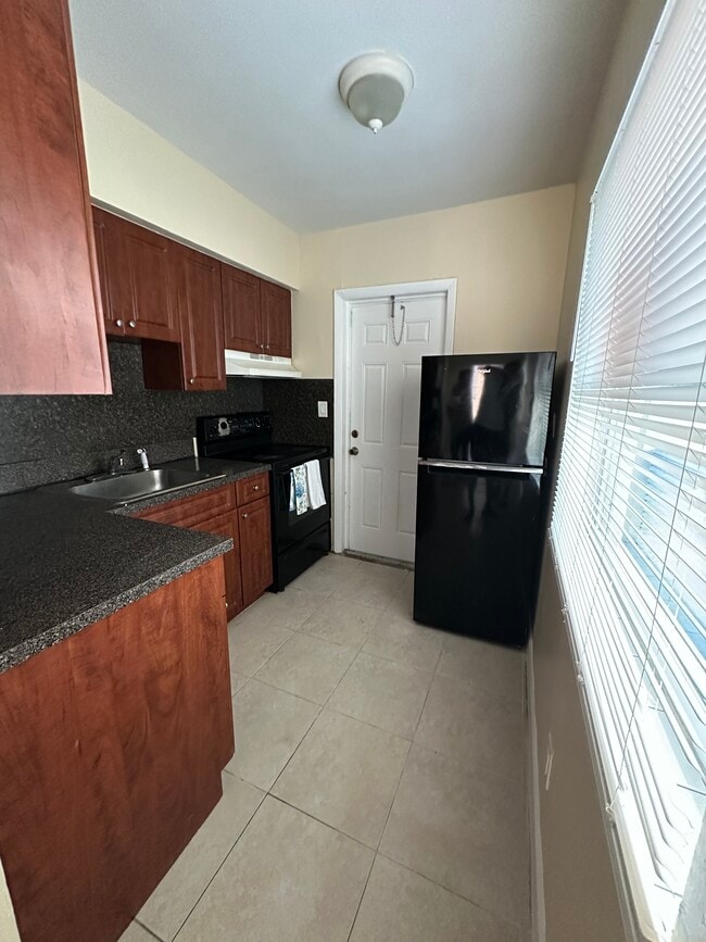 Photo - 240-260 NW 40th Ct