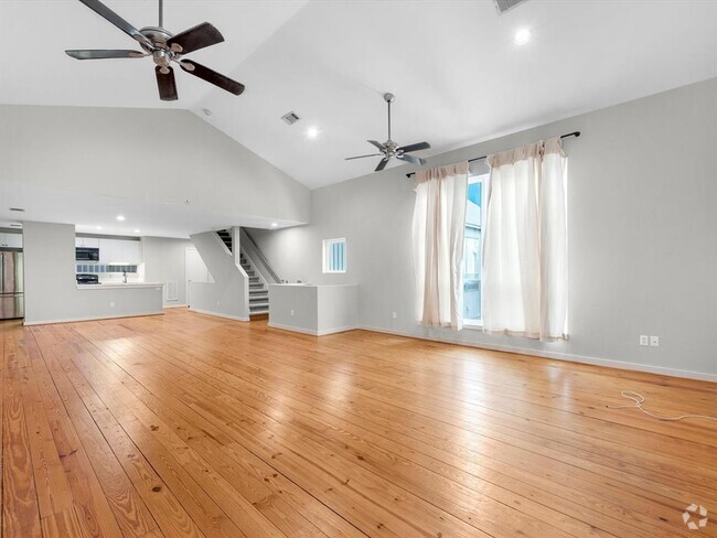 Building Photo - 1714 Drew St Rental