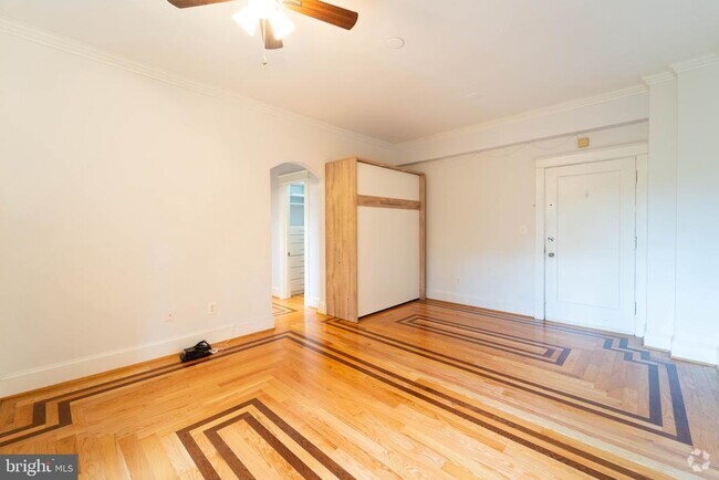 Building Photo - 2032-2040 Belmont Rd NW Unit 314 Rental