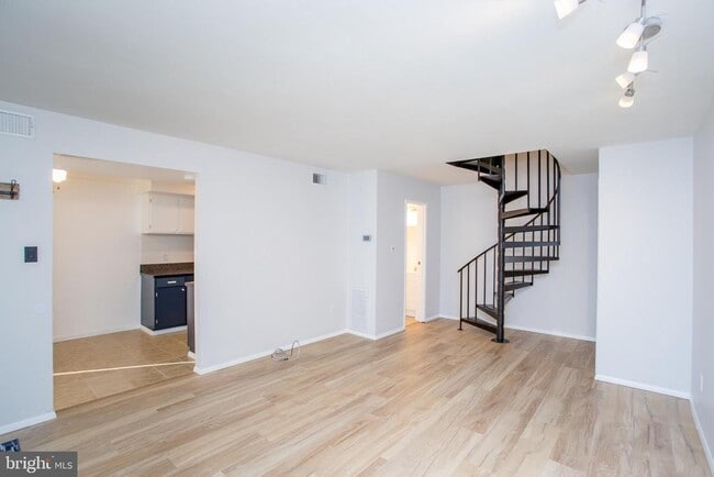 Photo - 413 Brandywine Ct