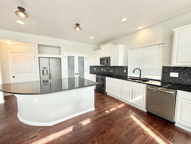 Photo - 3403 Yellowwood Ln