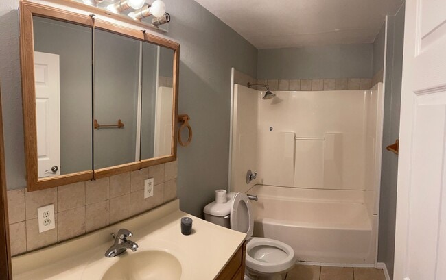 Photo - Charming and Spacious Rental Home in El Dorado, KS