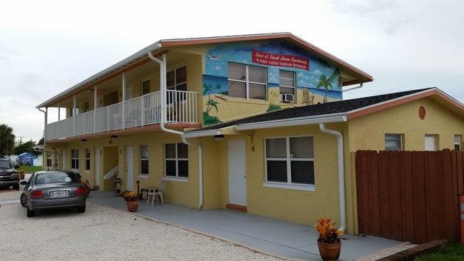 Photo - Island House Apartments