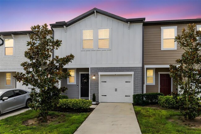 Building Photo - 528 Madison Dr