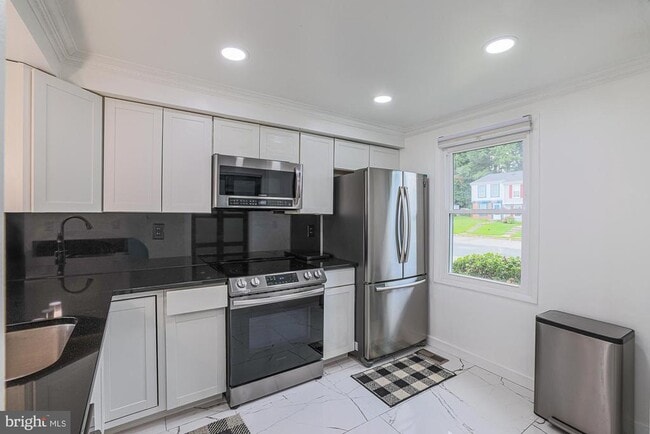 Photo - 9 Stillwood Cir