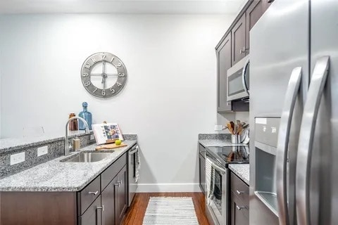 Photo - 1033 Keenan Ct
