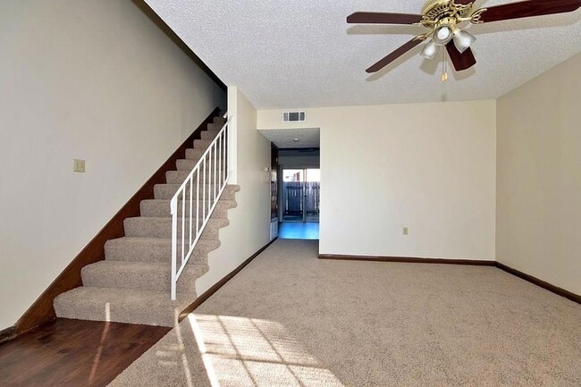 Photo - 1536 Richmond Dr