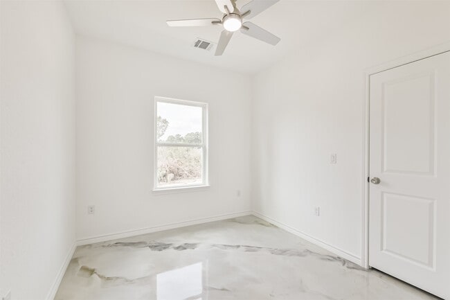 Building Photo - 16922 W Forrestal