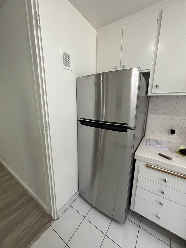 533 S hudson Ave Unidad 5